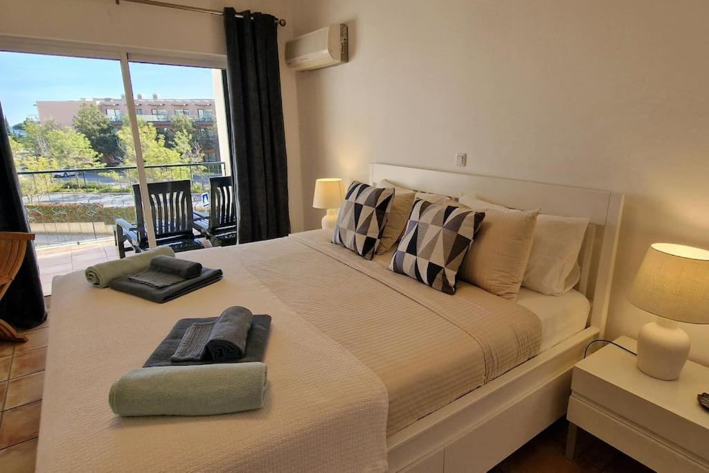 Jasmine Apartment Next To Meia Praia Beach Lagos Dış mekan fotoğraf